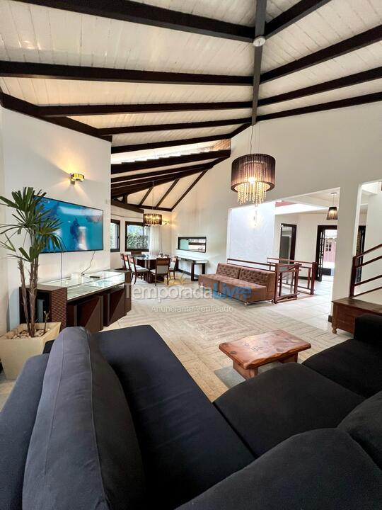 Casa para aluguel de temporada em Florianopolis (Jurerê Internacional)