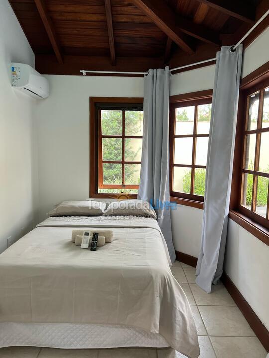 Casa para aluguel de temporada em Florianopolis (Jurerê Internacional)