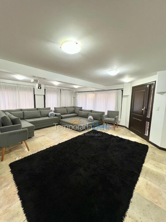Casa para aluguel de temporada em Florianopolis (Jurerê Internacional)