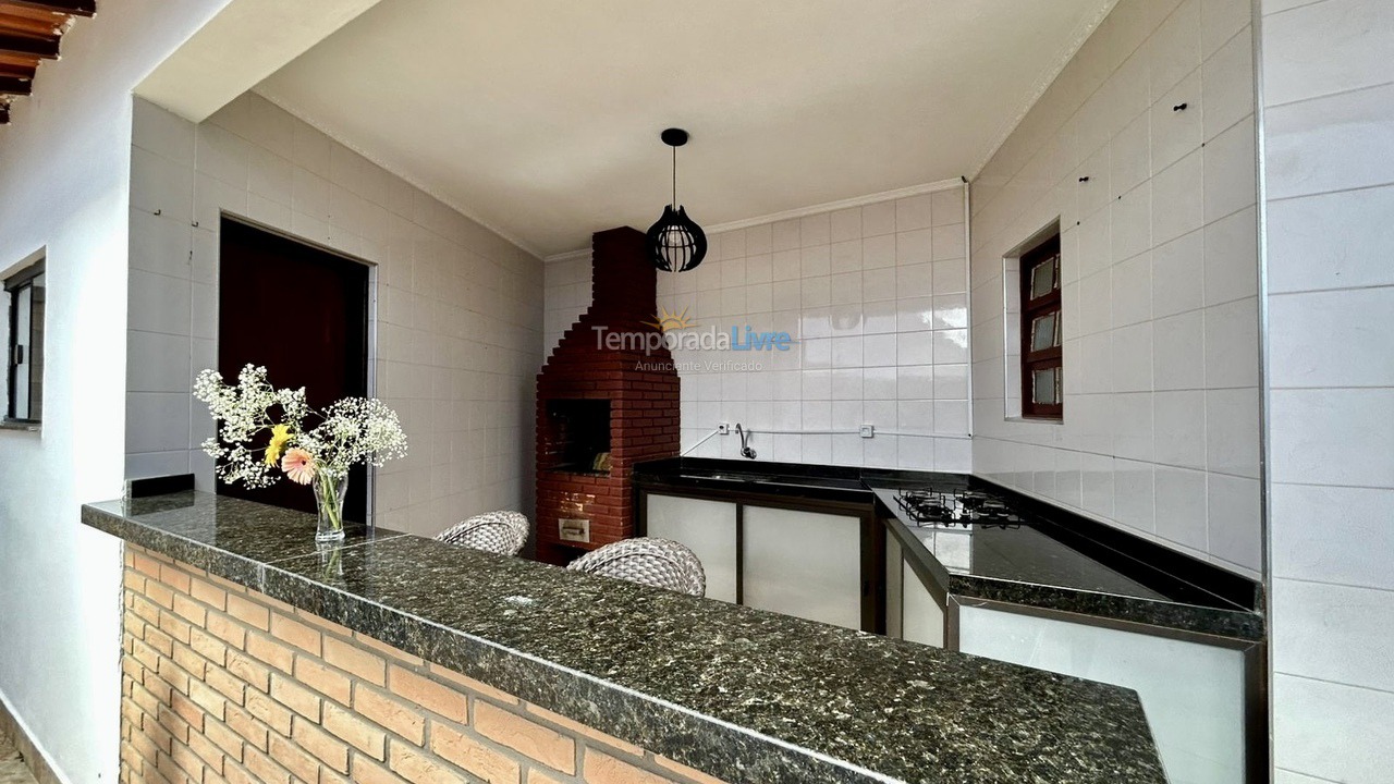 Casa para aluguel de temporada em Itanhaém (Praia do Satélite)