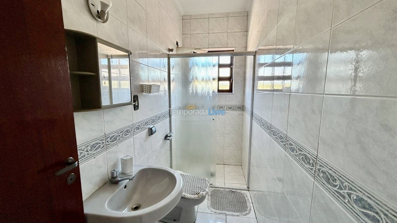Casa para aluguel de temporada em Itanhaém (Praia do Satélite)