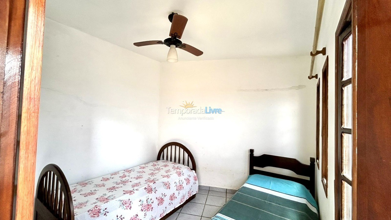 Casa para aluguel de temporada em Itanhaém (Praia do Satélite)