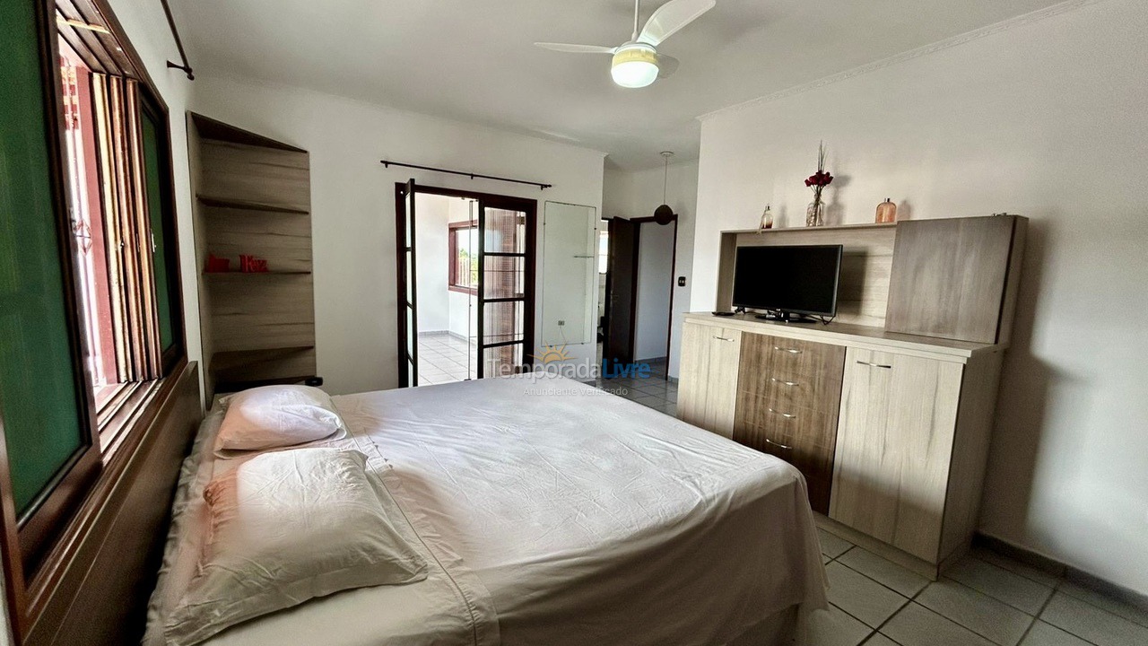 Casa para aluguel de temporada em Itanhaém (Praia do Satélite)