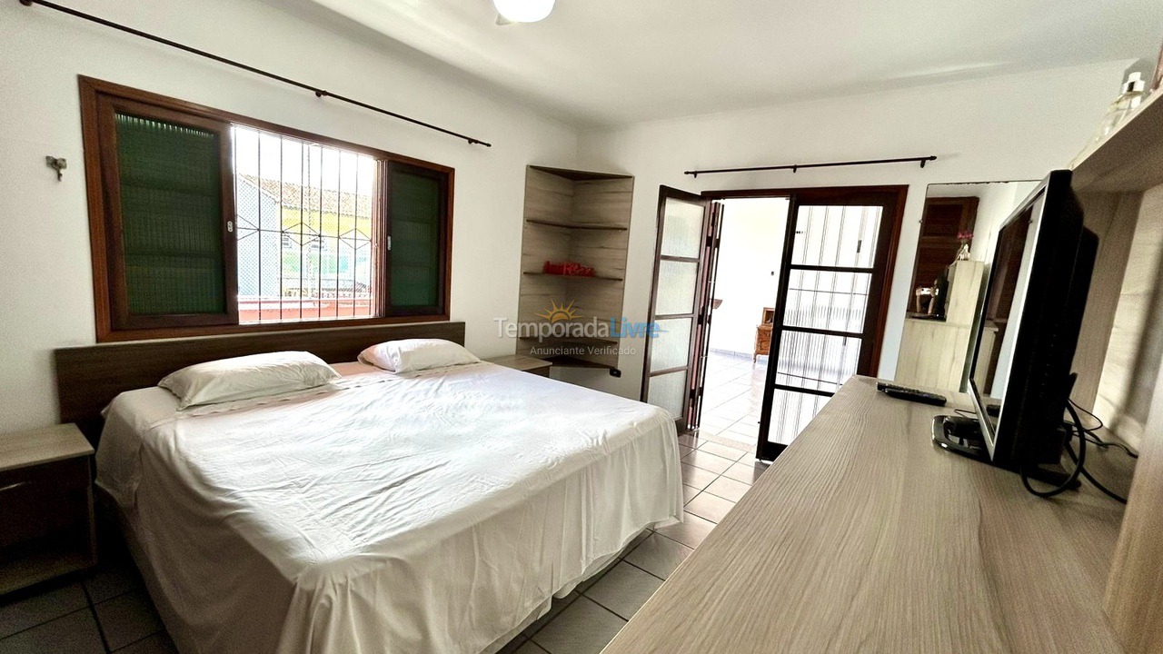 Casa para aluguel de temporada em Itanhaém (Praia do Satélite)