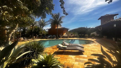 Casa na praia em Búzios c/piscina e churrasqueira com campo de futebol