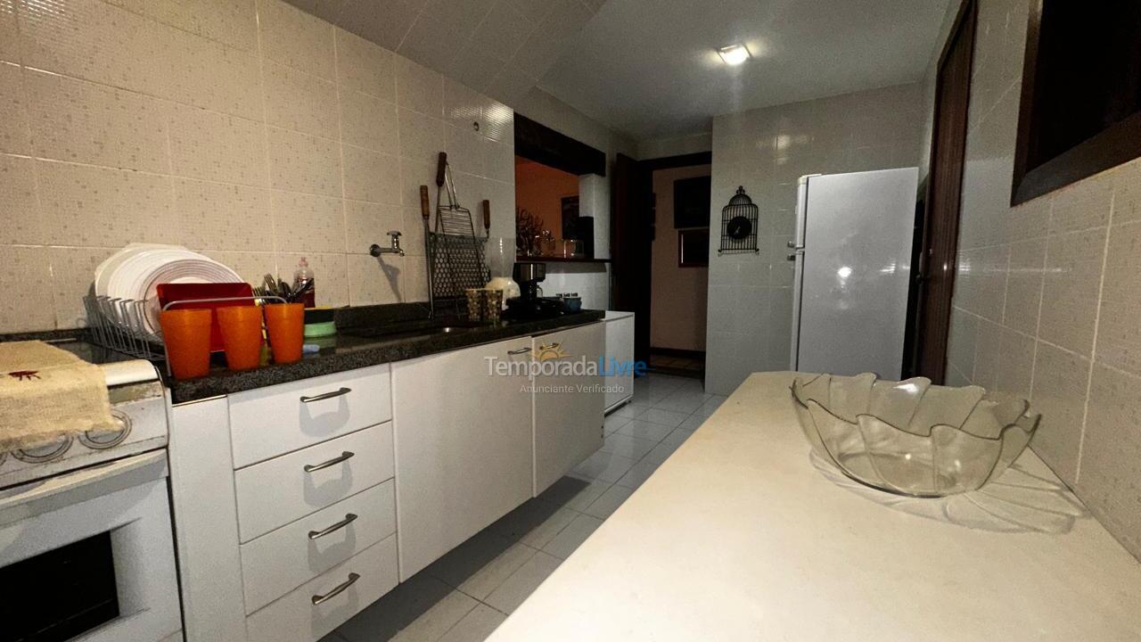 Casa para aluguel de temporada em Armação dos Búzios (Praia do Forno)