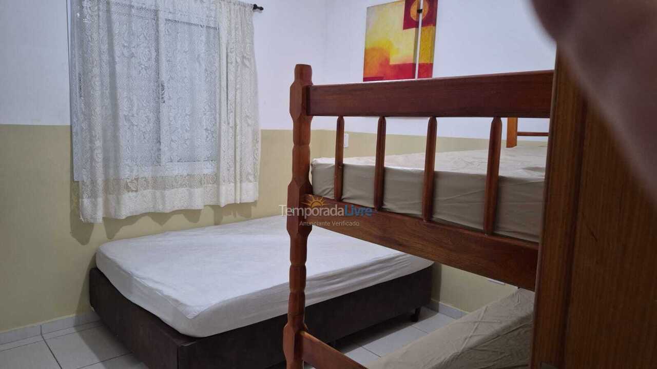 Apartamento para alquiler de vacaciones em Ubatuba (Praia Grande)