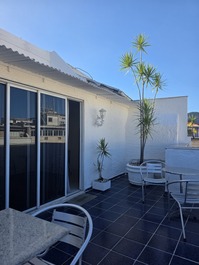 Copacabana - Ático, a 2 cuadras de la playa, con vistas al amanecer y al atardecer.