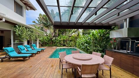 CASA MARAVILHOSA NA PRAIA DA BALEIA PÉ NA AREIA