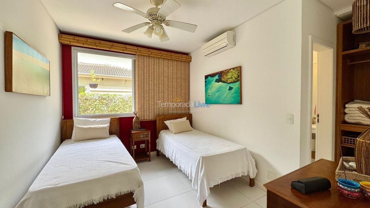 Casa para aluguel de temporada em São Sebastião (Praia da Baleia)