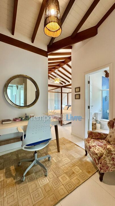 Casa para aluguel de temporada em São Sebastião (Praia da Baleia)