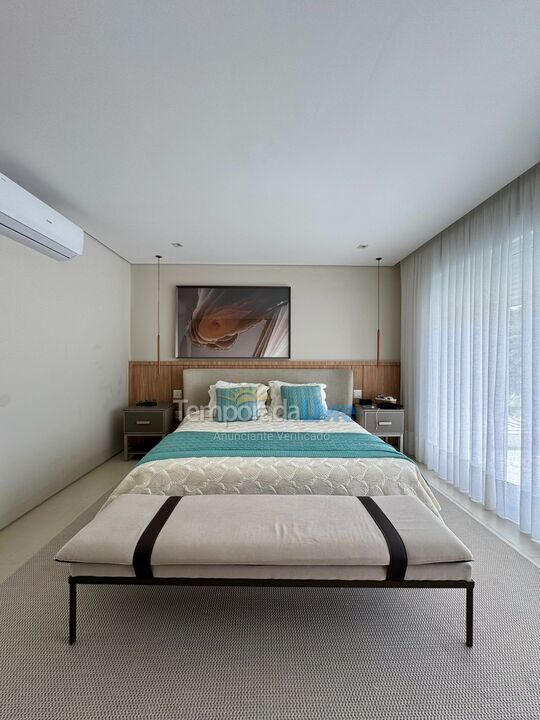 Casa para aluguel de temporada em São Sebastião (Praia da Baleia)