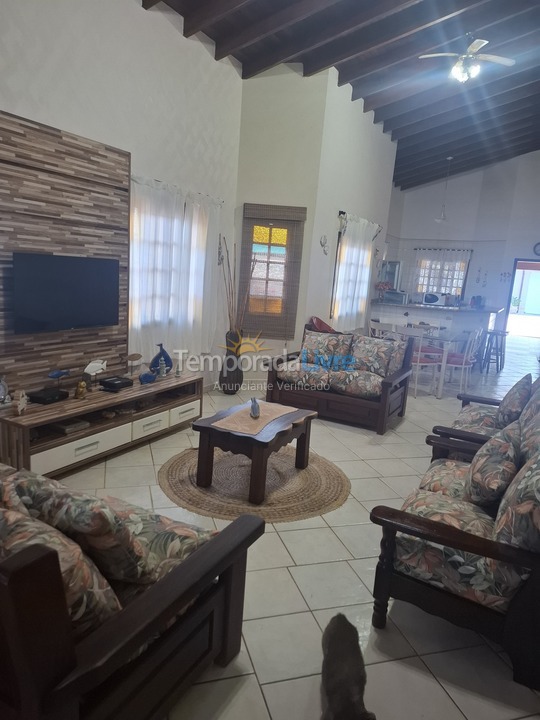Casa para alquiler de vacaciones em Bertioga (Condominio Morada da Praia)