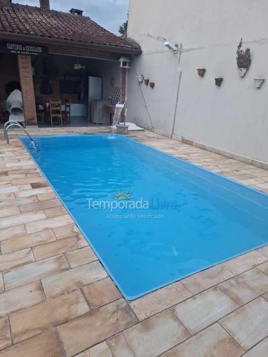 Casa para aluguel de temporada em Bertioga (Condominio Morada da Praia)