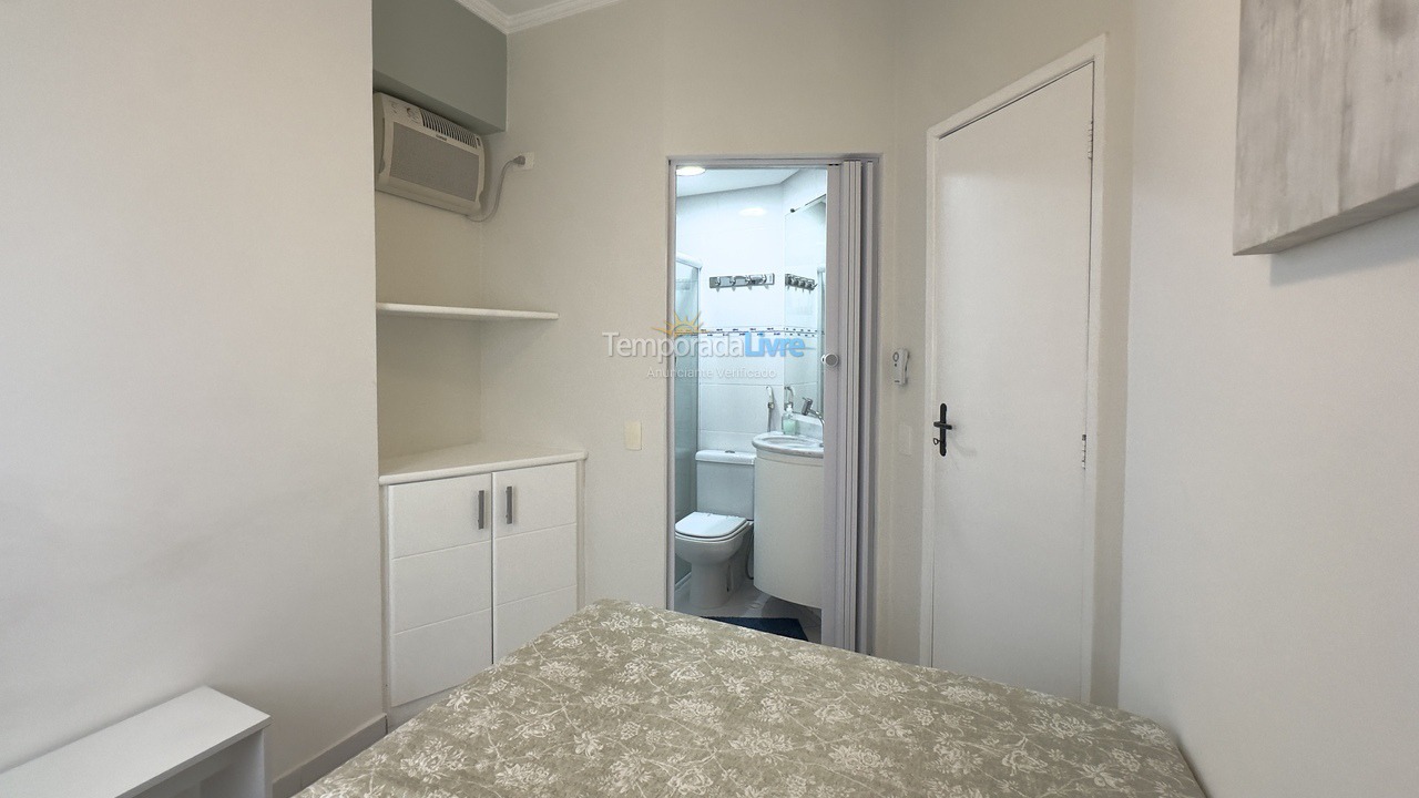 Apartamento para aluguel de temporada em Guarujá (Enseada)