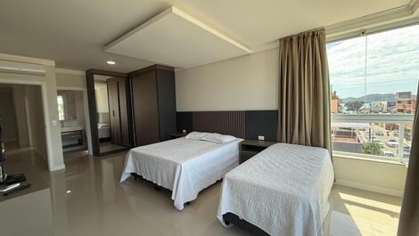 254 - Cobertura duplex com 3 suítes próximo a praia de Bombinhas