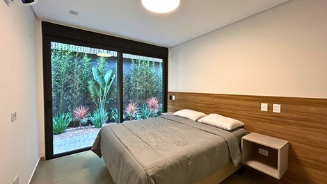 Camburi Beach - Beachfront Condominium