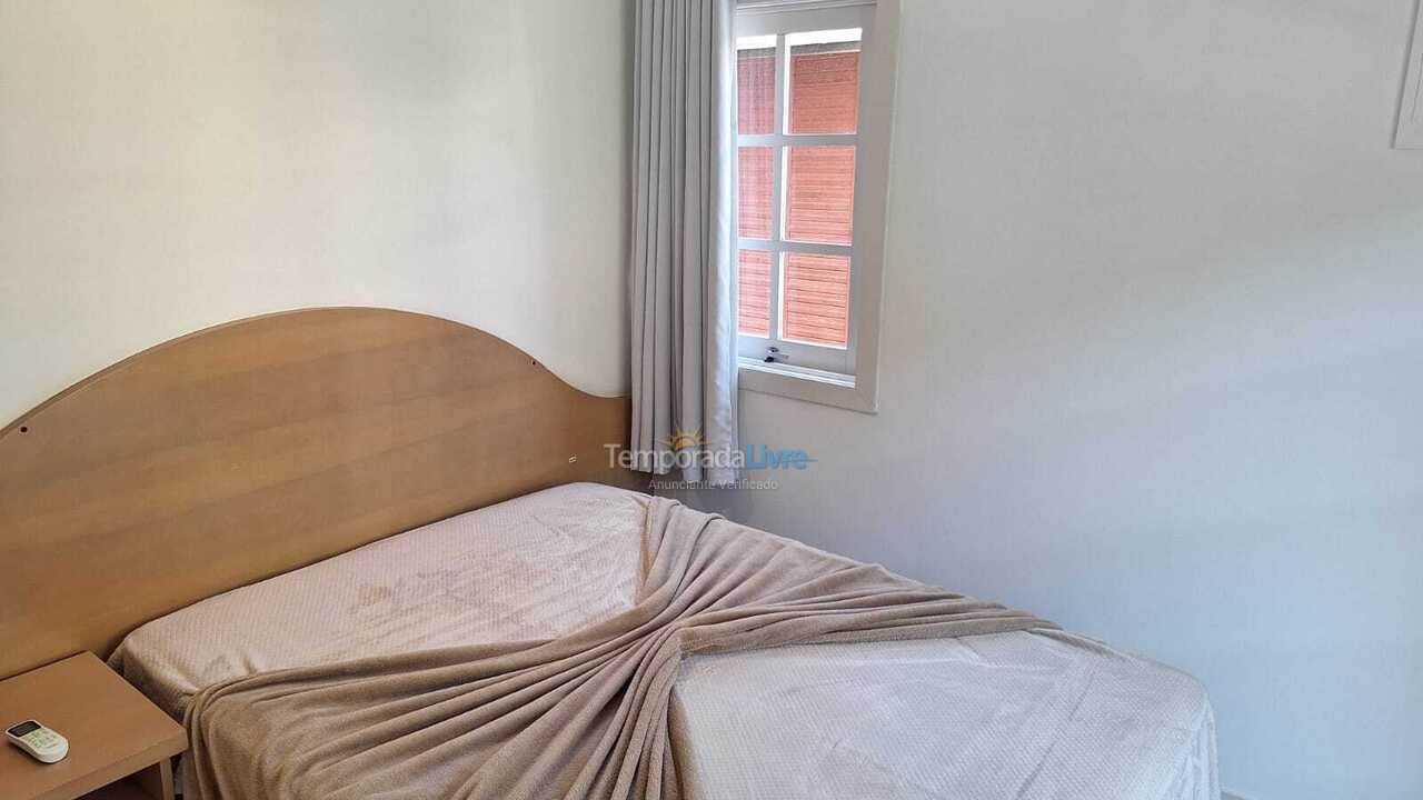 Apartamento para aluguel de temporada em Bombinhas (Praia de Bombas)