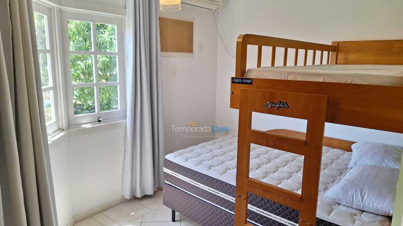 Apartamento para aluguel de temporada em Bombinhas (Praia de Bombas)