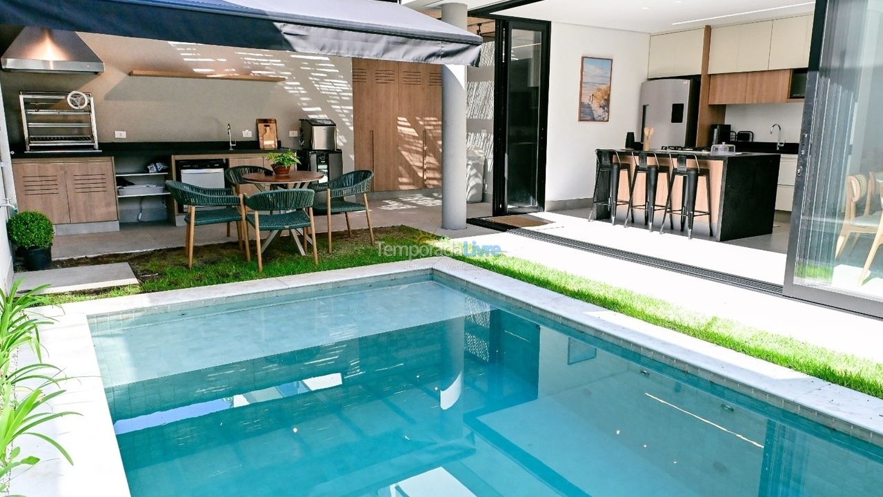Casa para aluguel de temporada em São Sebastião (Juquehy)