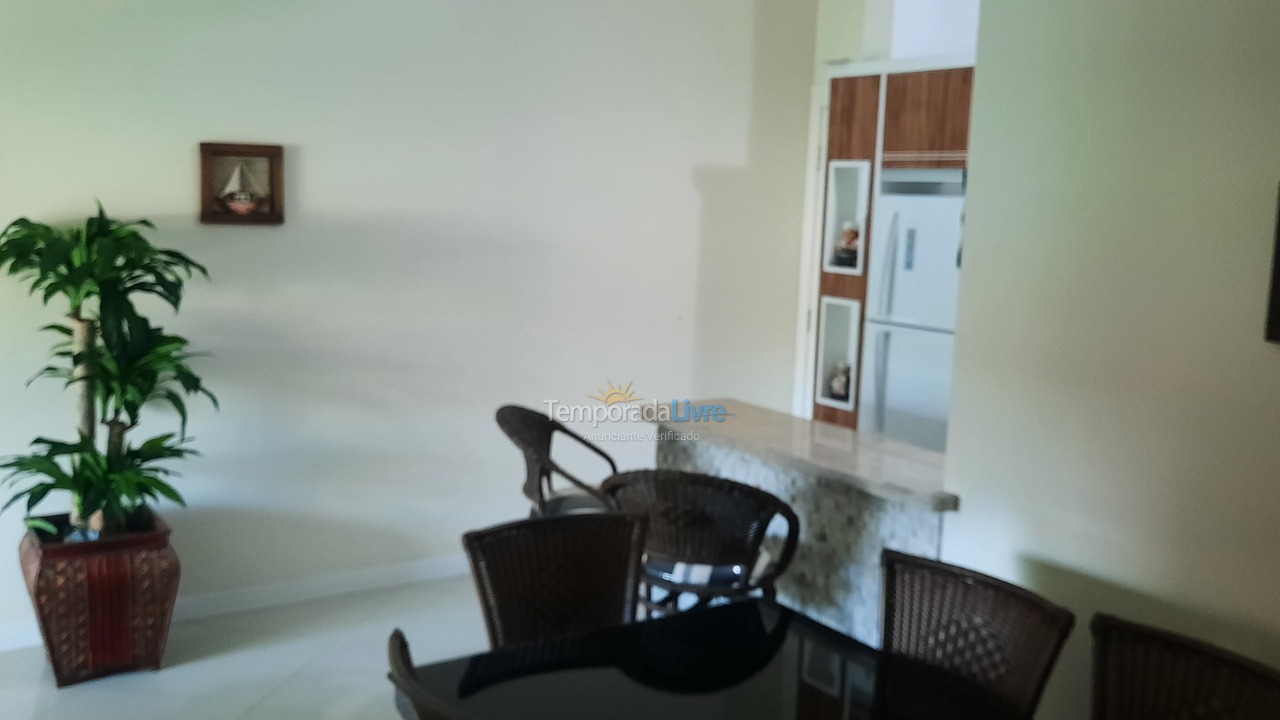 Apartamento para aluguel de temporada em Bombinhas (Praia de Bombinhas)