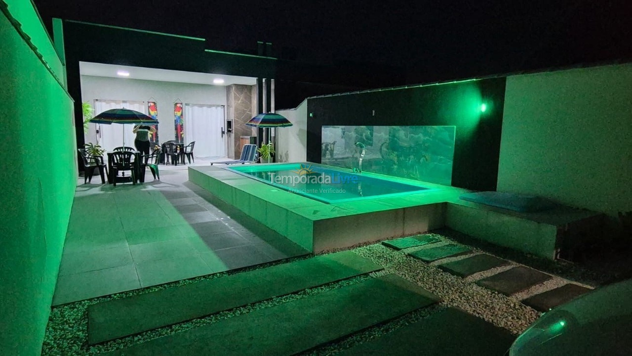 Casa para aluguel de temporada em Guaratuba (Balneário Eliane)