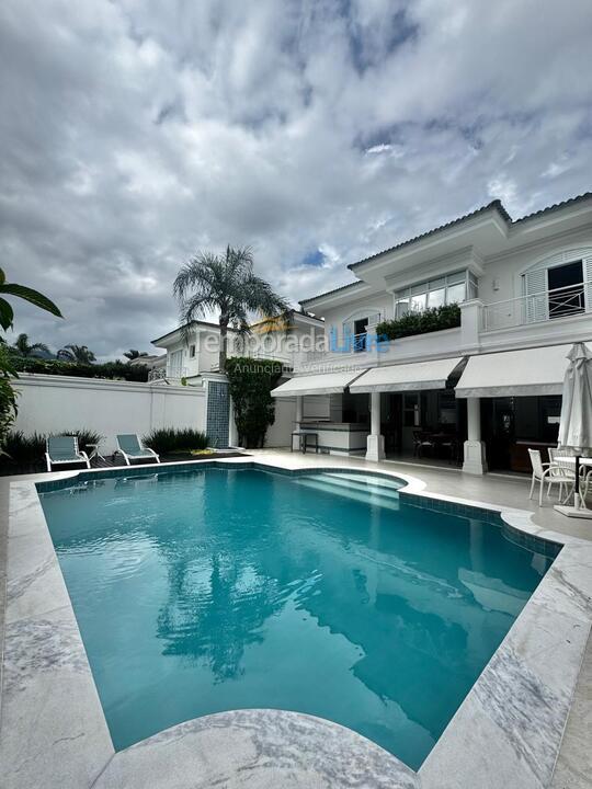 House for vacation rental in São Sebastião (Praia da Baleia)
