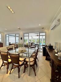 Luxury house in a gated community on Baleia Beach CA0378