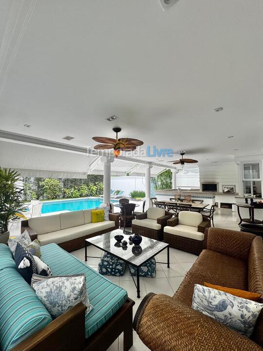 House for vacation rental in São Sebastião (Praia da Baleia)