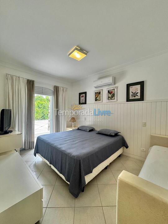 House for vacation rental in São Sebastião (Praia da Baleia)