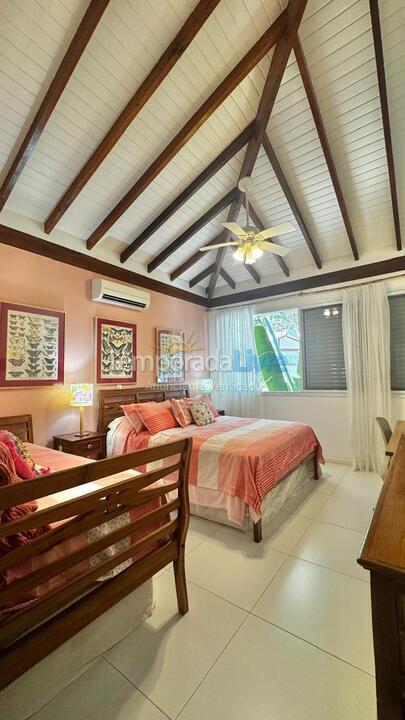 Casa para alquiler de vacaciones em São Sebastião (Praia da Baleia)