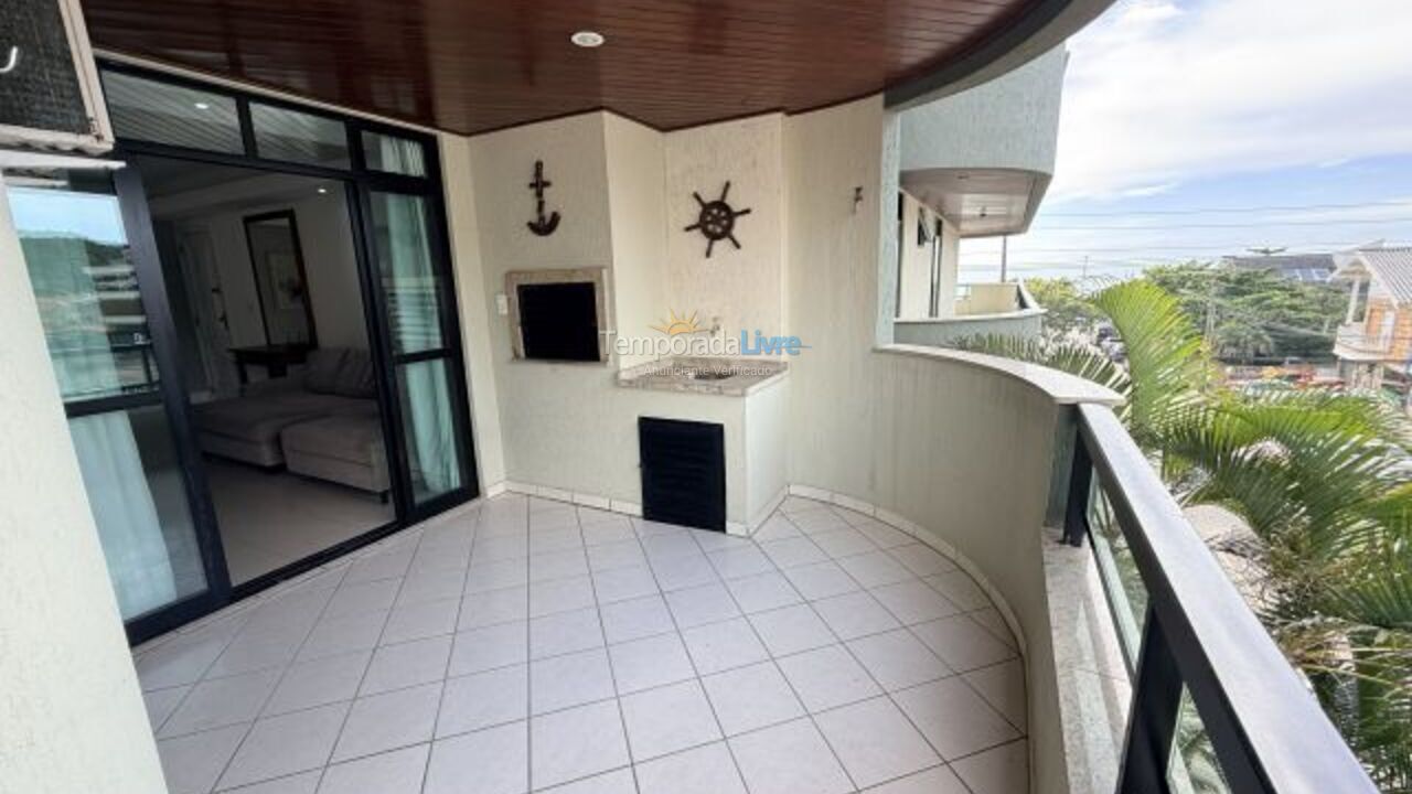 Apartment for vacation rental in Bombinhas (Praia de Bombas)