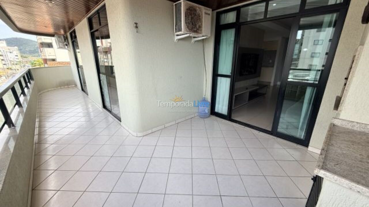 Apartment for vacation rental in Bombinhas (Praia de Bombas)