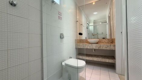 Apartment with a side view, 50 meters from Bombas Beach.