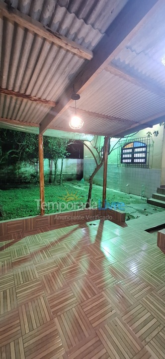 Casa para aluguel de temporada em São Sebastião (Boiçucanga)