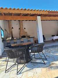🌿✨ Illuminated Country House in Mogi das Cruzes, Heated Pool and BBQ ✨
