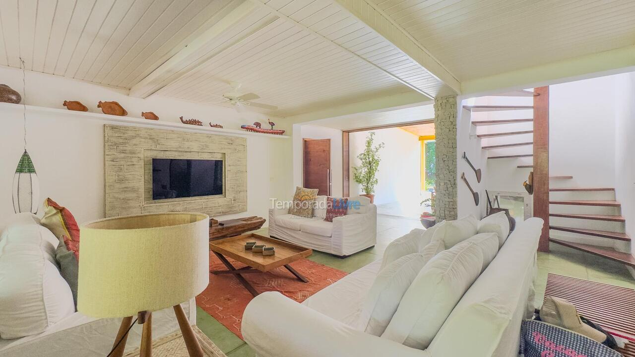Casa para aluguel de temporada em São Sebastião (Praia da Baleia)