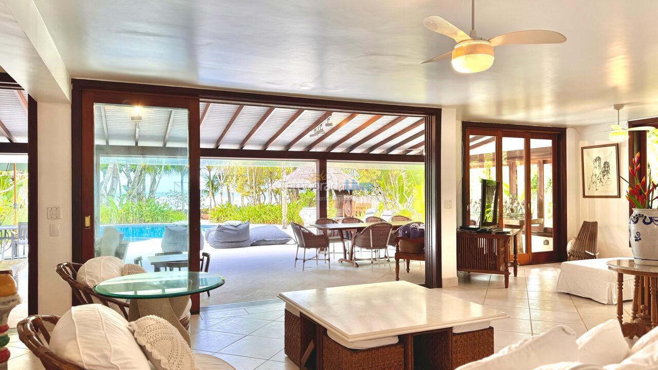 Casa para alquiler de vacaciones em São Sebastião (Praia da Baleia)