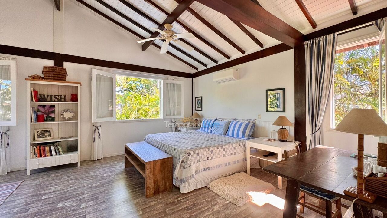 House for vacation rental in São Sebastião (Praia da Baleia)