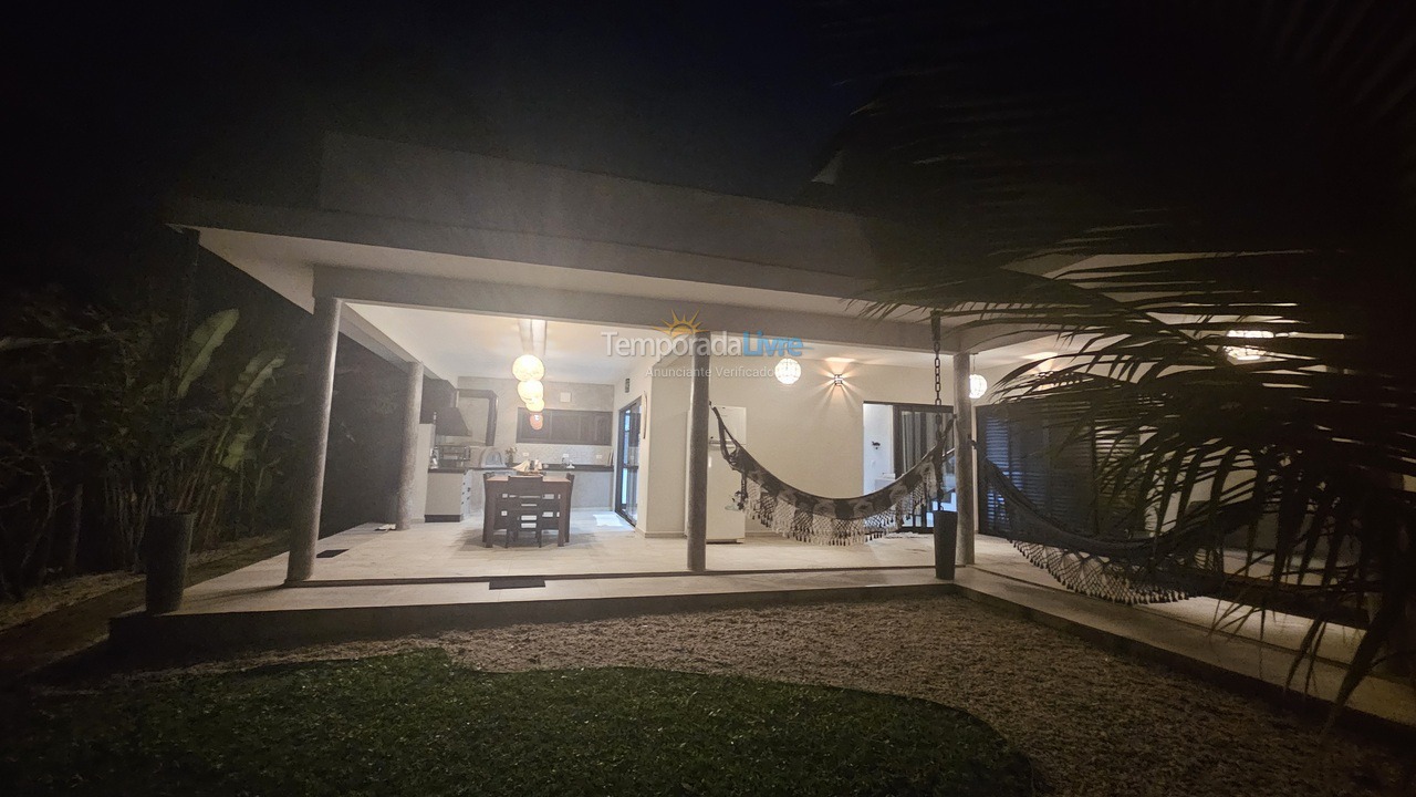 House for vacation rental in Ubatuba (Itamambuca Condominio)