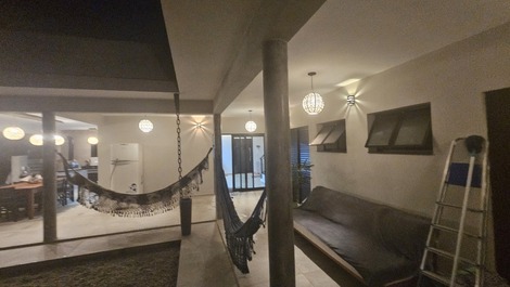 New house in the Itamambuca condominium, Ubatuba, 30 meters from the beach.