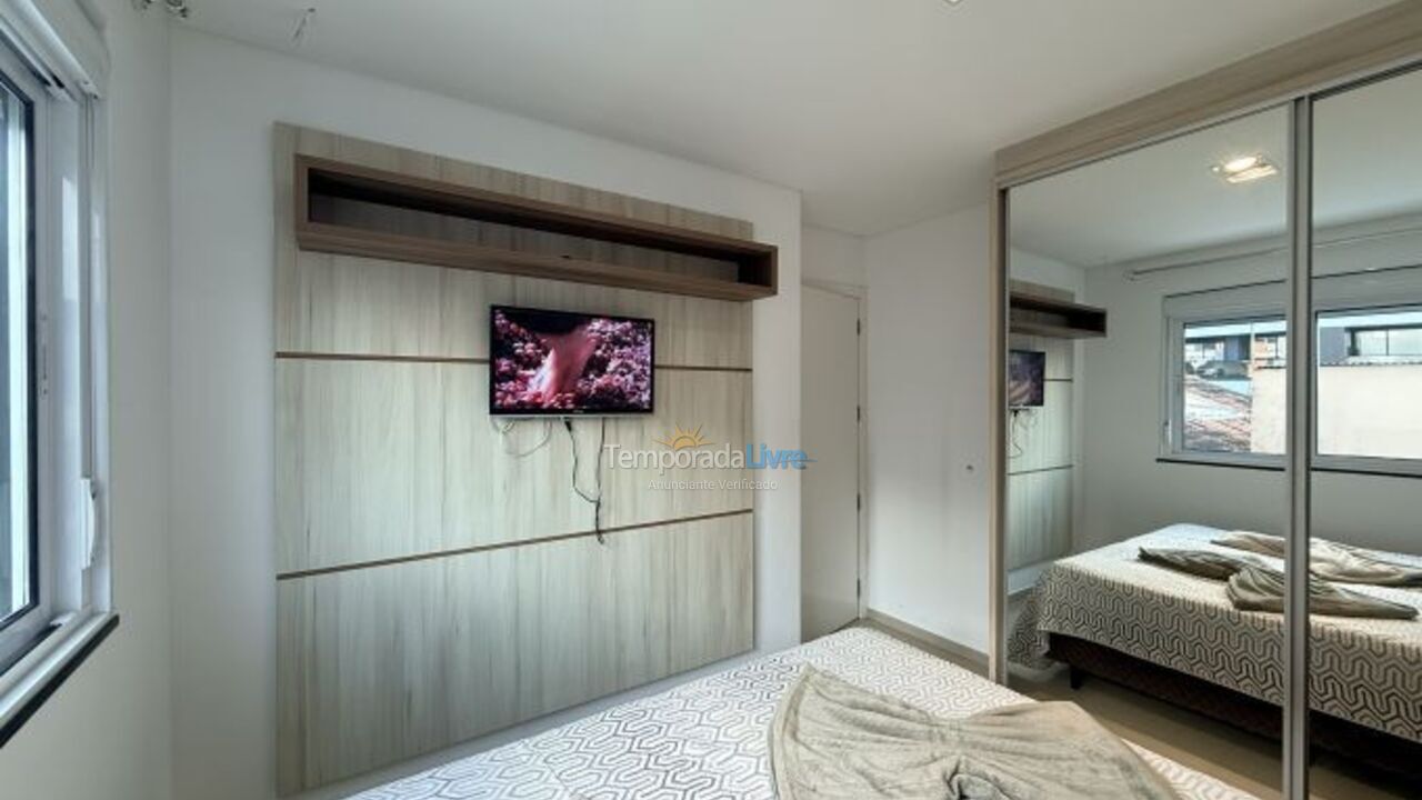 Apartamento para aluguel de temporada em Bombinhas (Praia de Bombas)