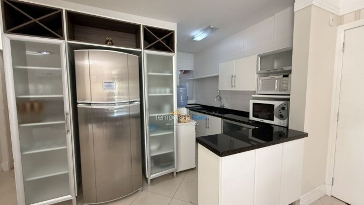 Apartment for vacation rental in Bombinhas (Praia de Bombas)