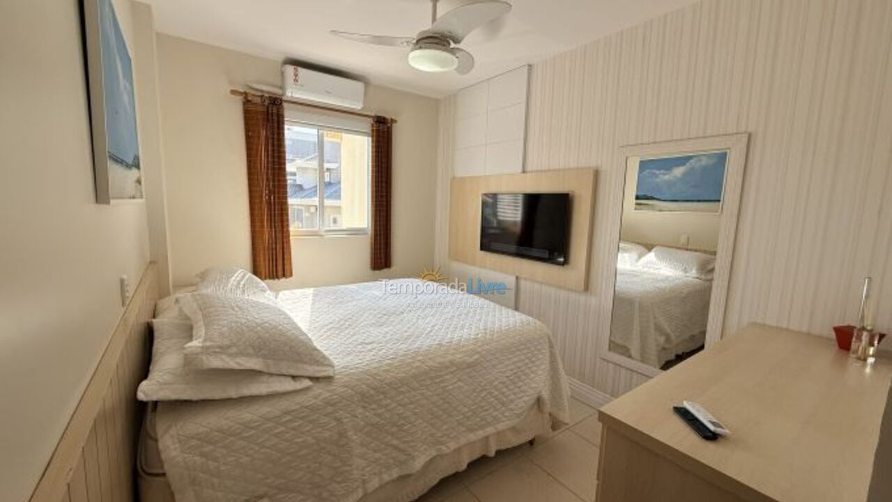 Apartment for vacation rental in Bombinhas (Praia de Bombas)