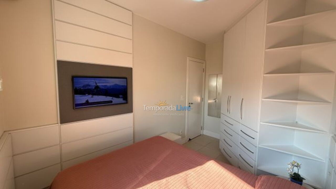 Apartment for vacation rental in Bombinhas (Praia de Bombas)