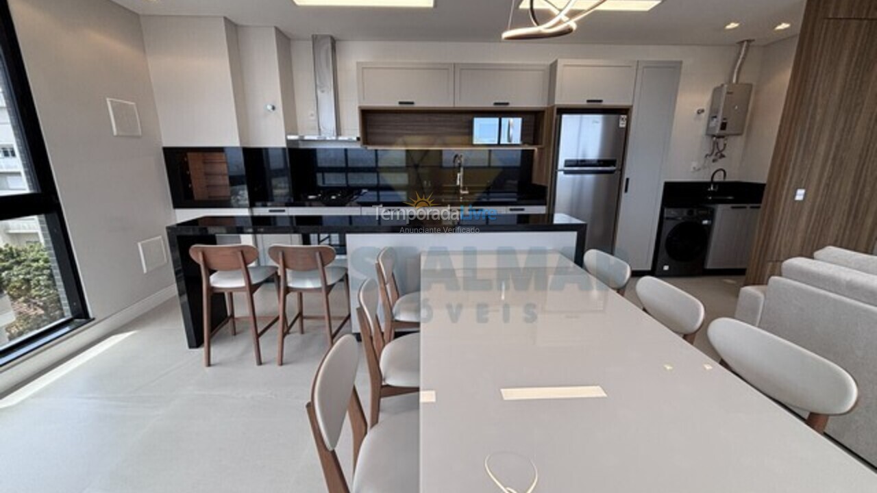 Apartamento para alquiler de vacaciones em Bombinhas (Praia de Bombas)
