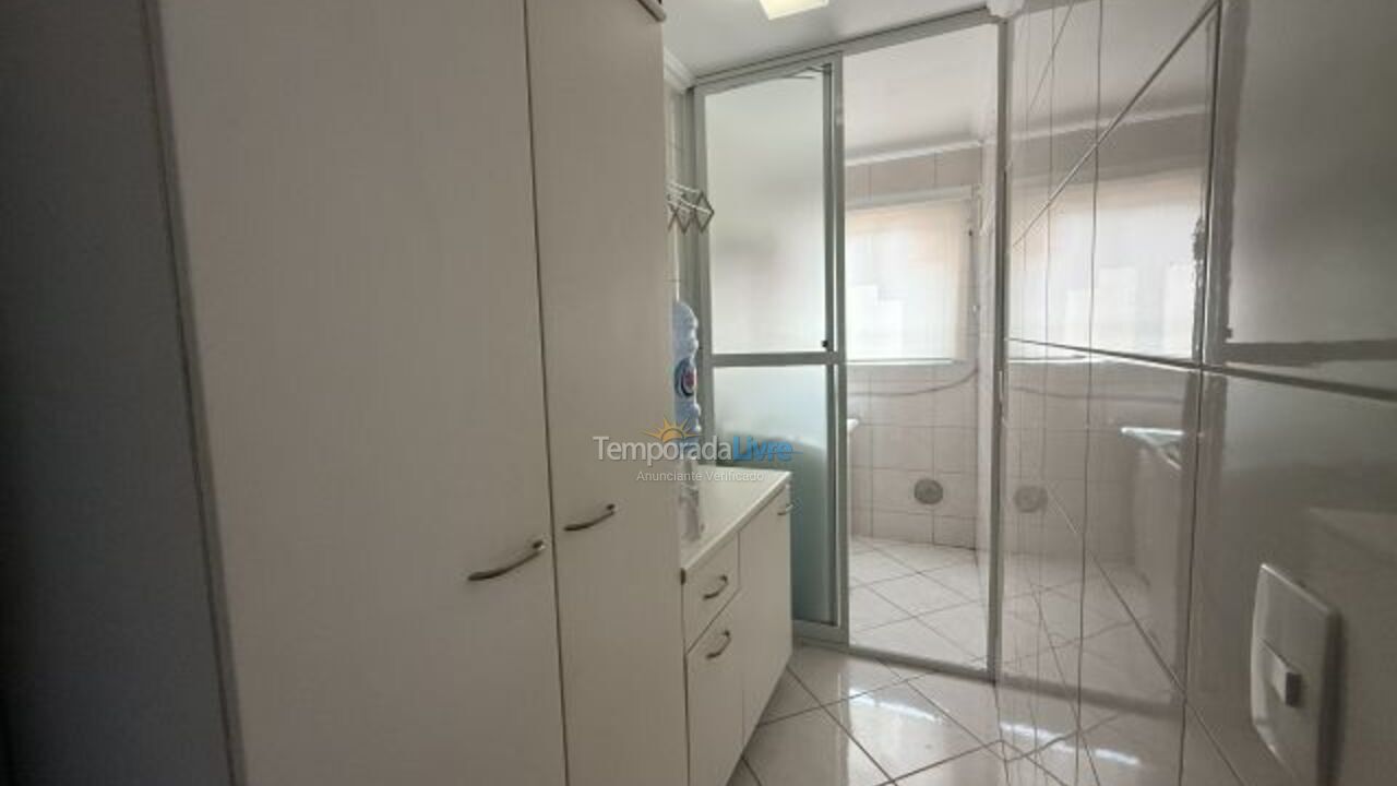 Apartamento para aluguel de temporada em Bombinhas (Praia de Bombas)