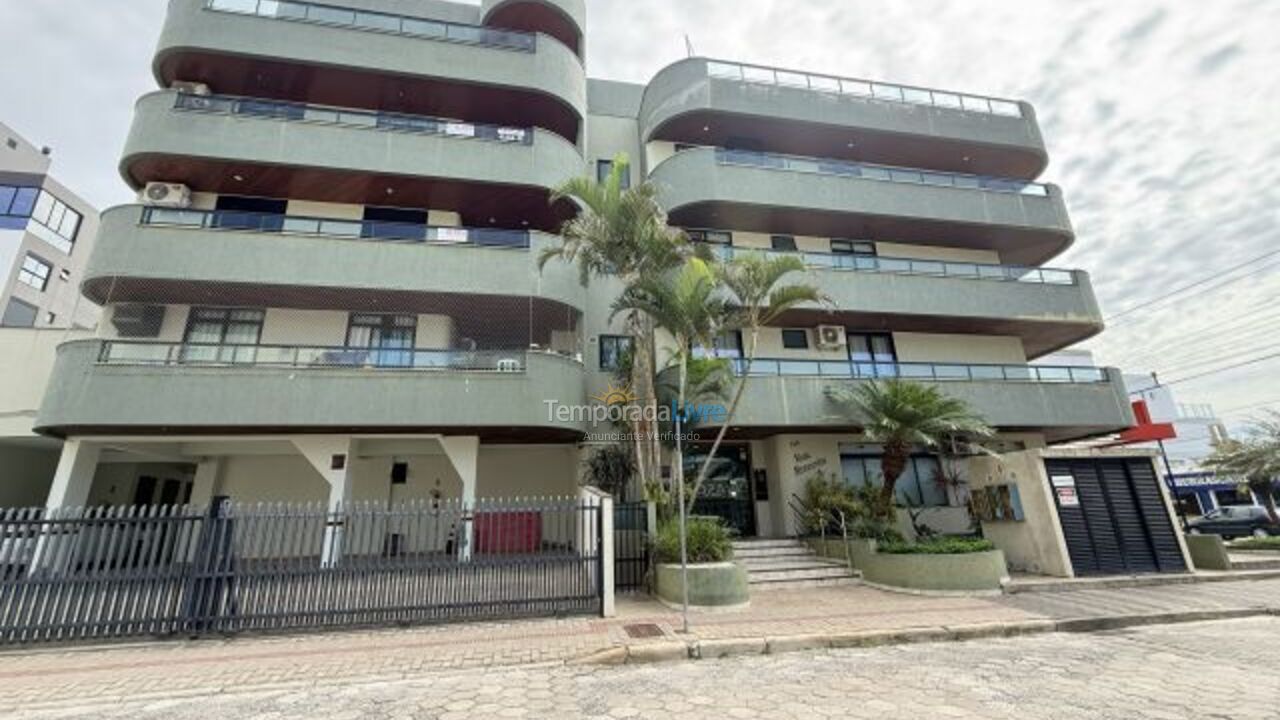 Apartamento para aluguel de temporada em Bombinhas (Praia de Bombas)