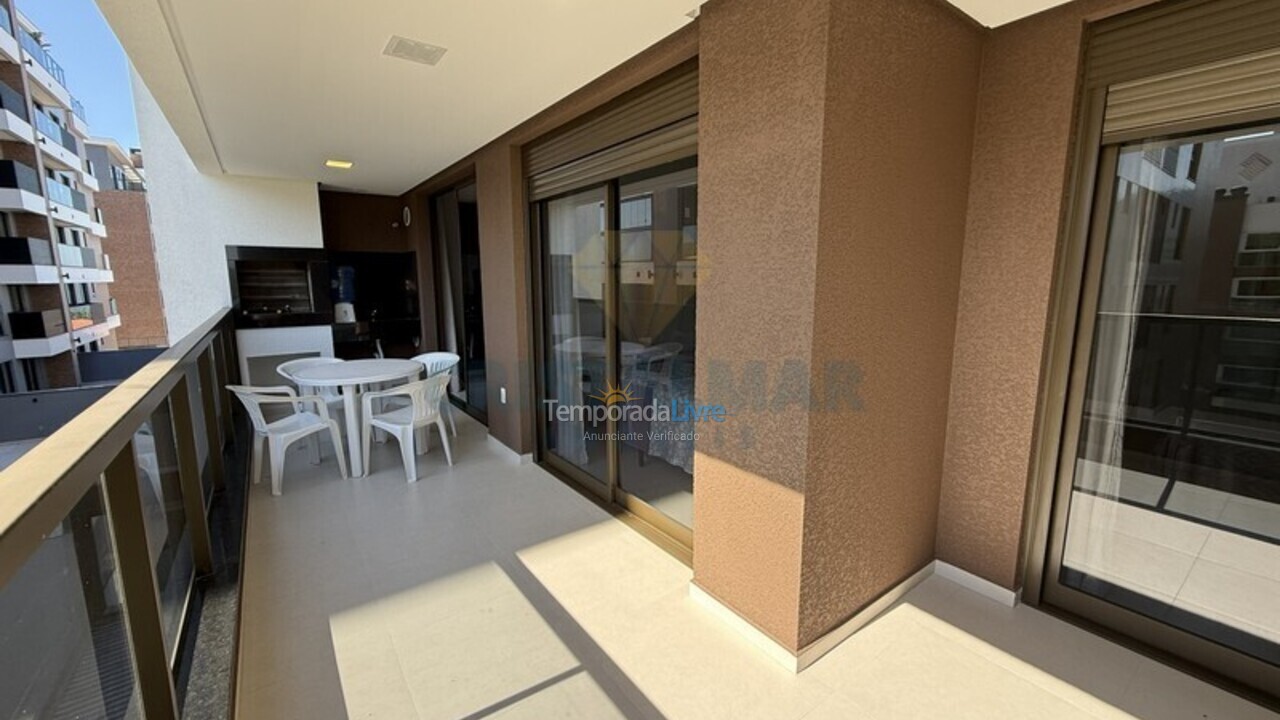 Apartment for vacation rental in Bombinhas (Praia de Bombas)
