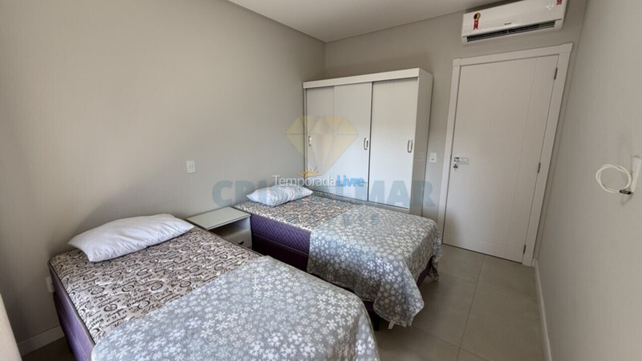 Apartment for vacation rental in Bombinhas (Praia de Bombas)